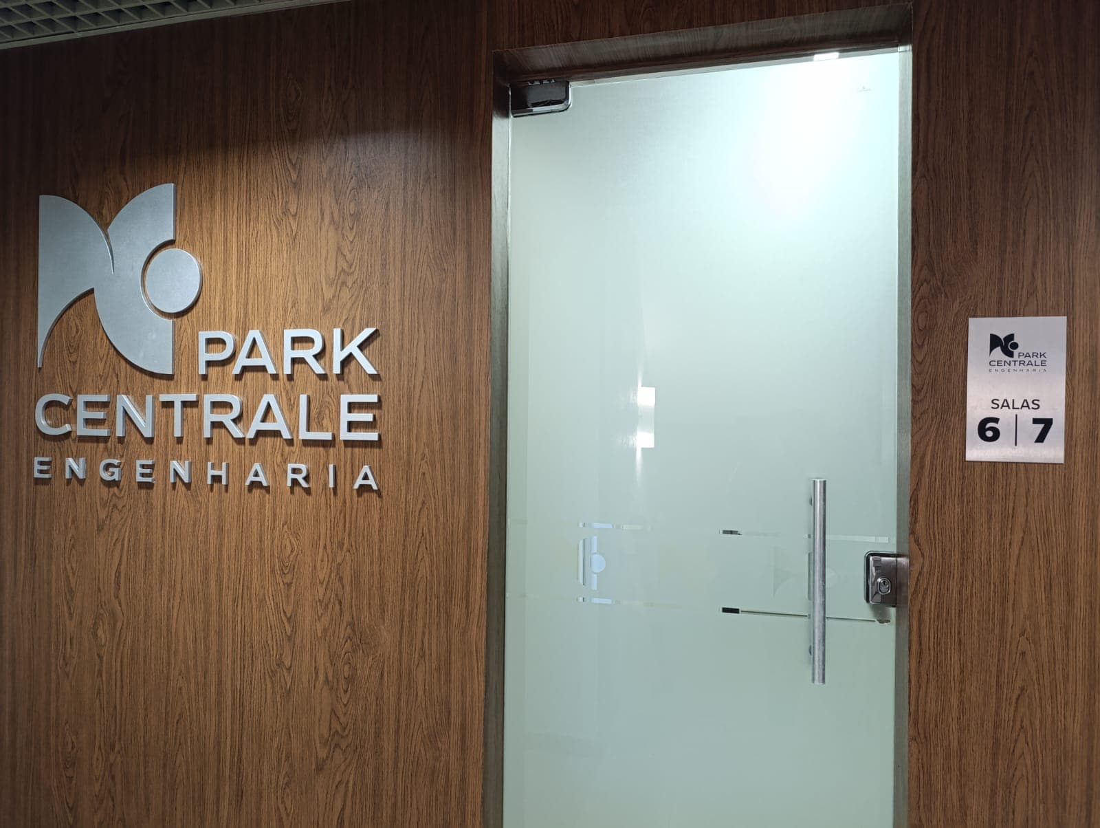 Fachada do Escritório Park Centrale